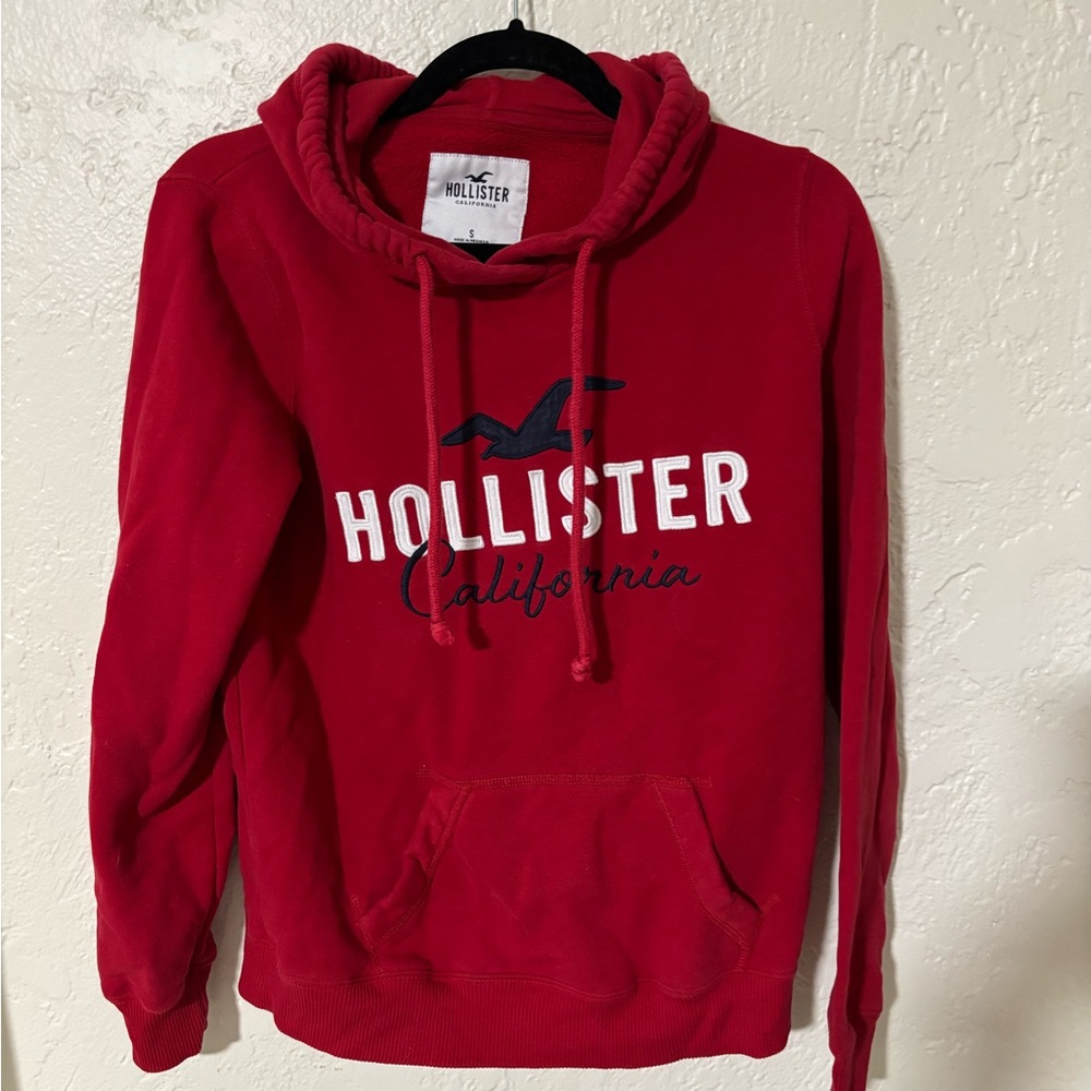 Hollister Men's Bold Red Pullover Hoodie